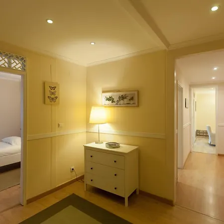 Flh Bairro Alto Artistic With View Апартаменты *